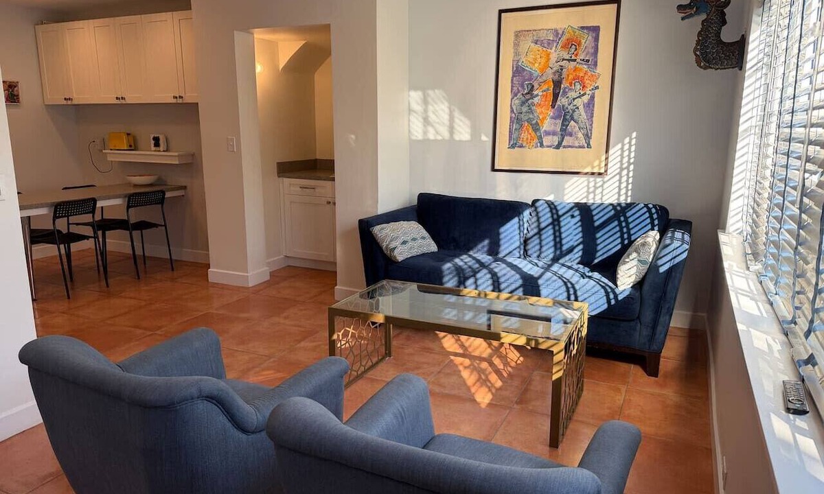 Downtown Fort Lauderdale Apartment | Central, Quiet and Beautifully Decorated #1