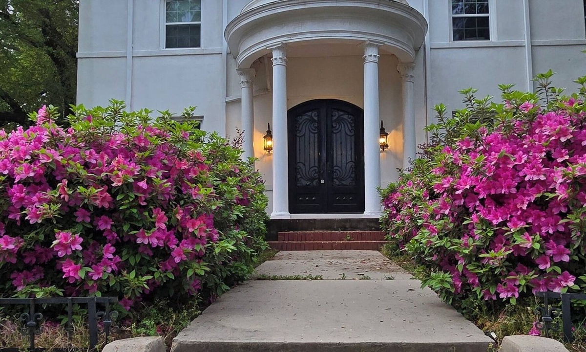 Fairfield Historic District House | Charming 1910 Mediterranean Gem in peaceful Shreveport