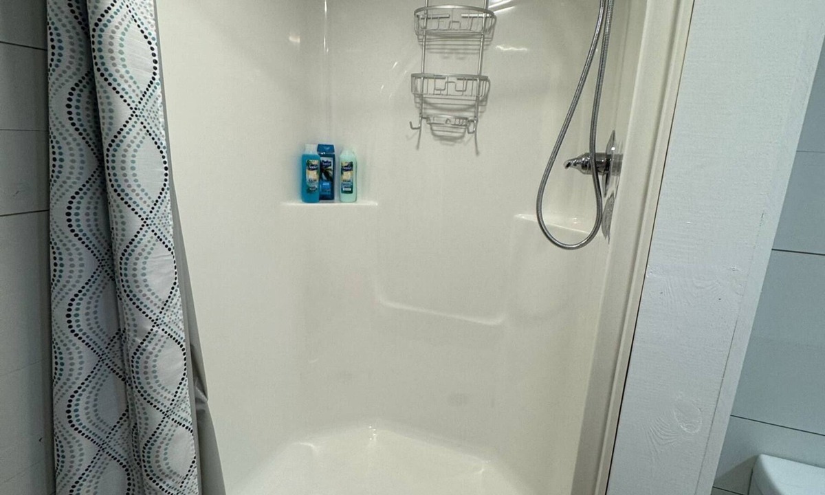 Scobey House | Charming 2-bedroom pet friendly mobile home in brilliant Courtland with WiFi, AC