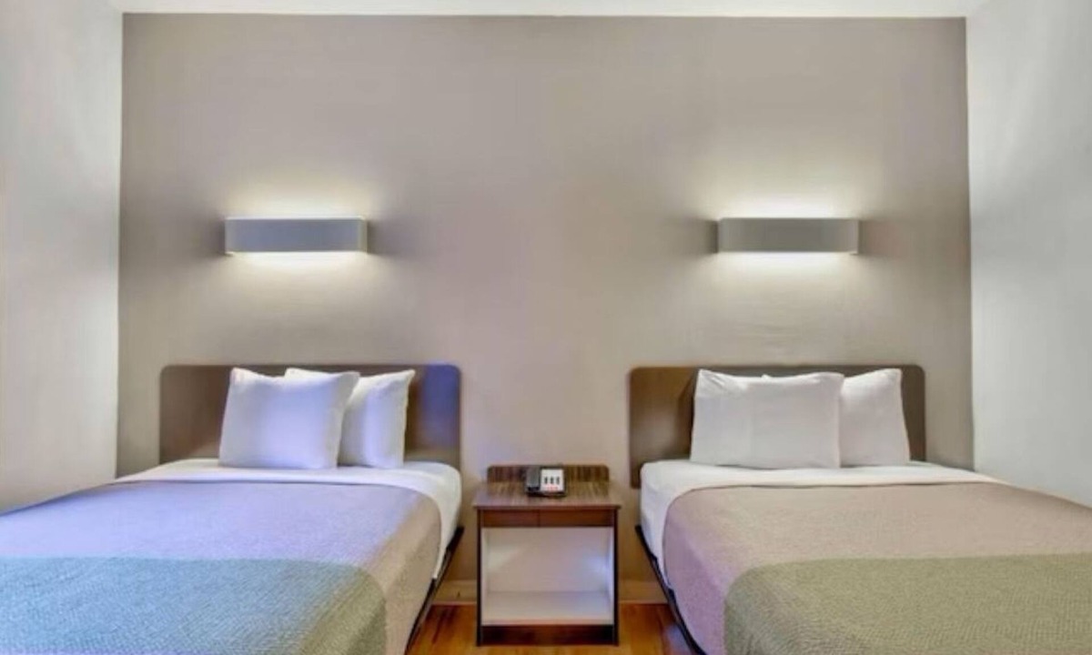 Beaumont Hotel | Charming 3 - Units Perfect for Dining at Crazy Cajun – Steps Away!