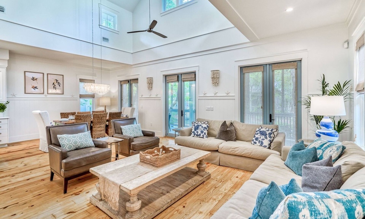Watercolor House | Charming 3BR, Pet-Friendly Cottage, Golf Cart, Bikes, 2 Blocks to Beach & WaterColor Amenities!