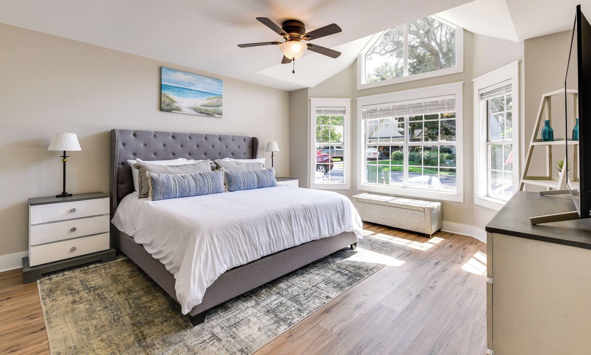 Niceville Cottage | Charming Coastal Home: 6 Mi to Choctawhatchee Bay!