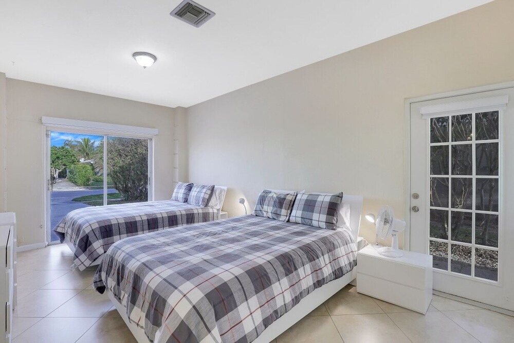 Marco Island House | Charming waterfront house w/ heated pool & direct boating access to Gulf