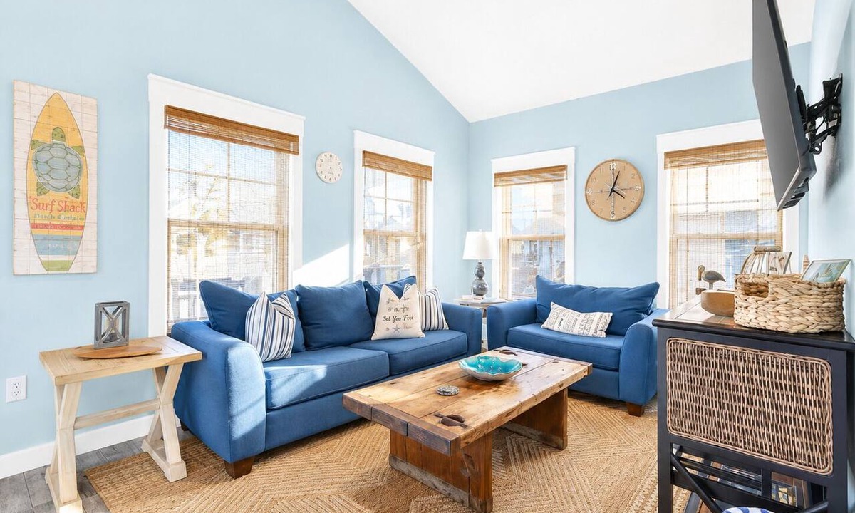 Mexico Beach Cottage | Chasing Ray's 2-bedroom, 2-Bath cottage in beautiful Mexico Beach with AC