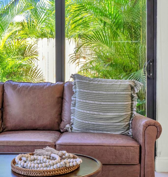 Beverly Heights Apartment | Chic Modern Studio with Queen Bed