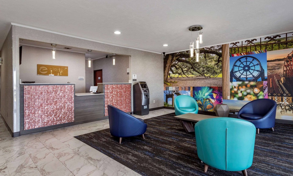 Sulphur Hotel | Clarion Pointe Sulphur - Lake Charles