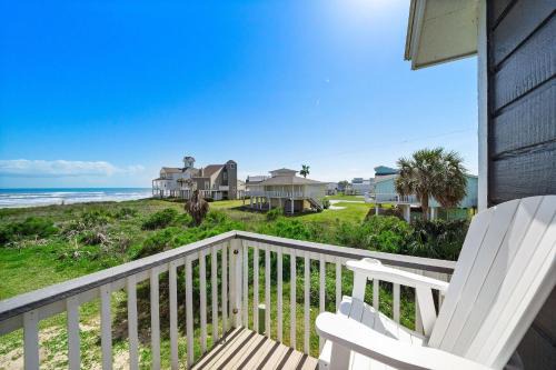 Pirates Beach House | Coastal Cottage