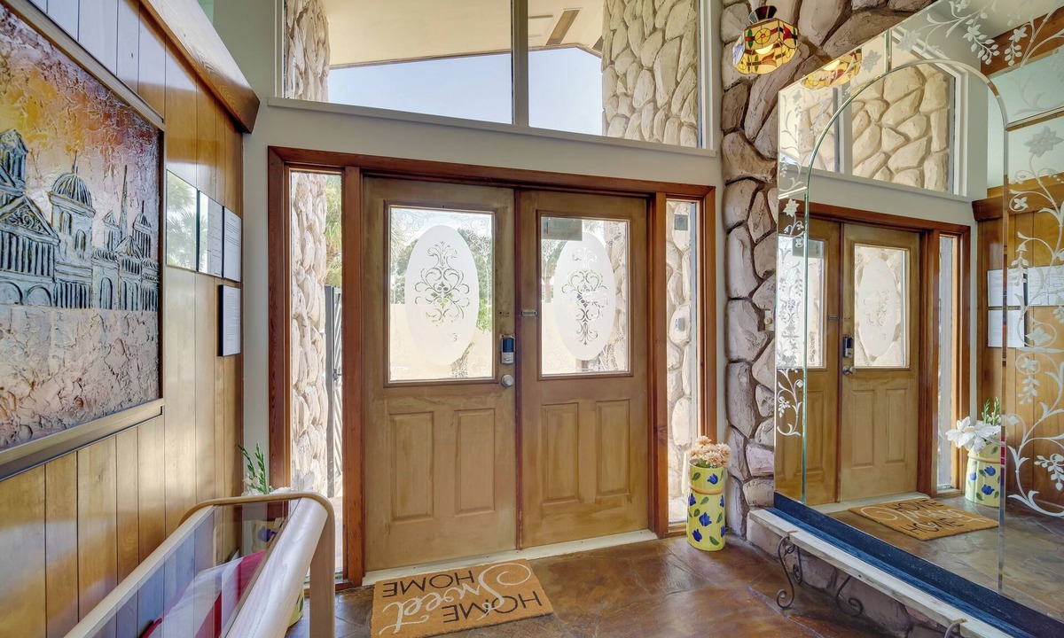 Cocoa Beach Cottage | Cocoa Beach House on Banana River: Walk to Ocean!