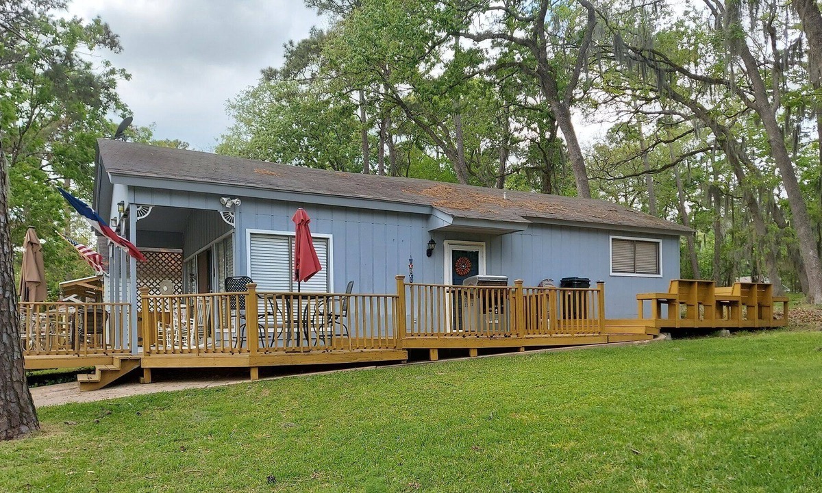 Cape Royale House | Comfy cottage on the Lake that feels like home