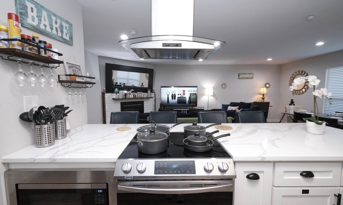 Allen House | Contemporary style and relaxation in Allen, TX