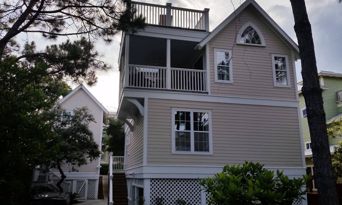 Dune Allen Beach House | Cottage House off 30A. 4bd/3bth. Need extra room? Guest house next door.
