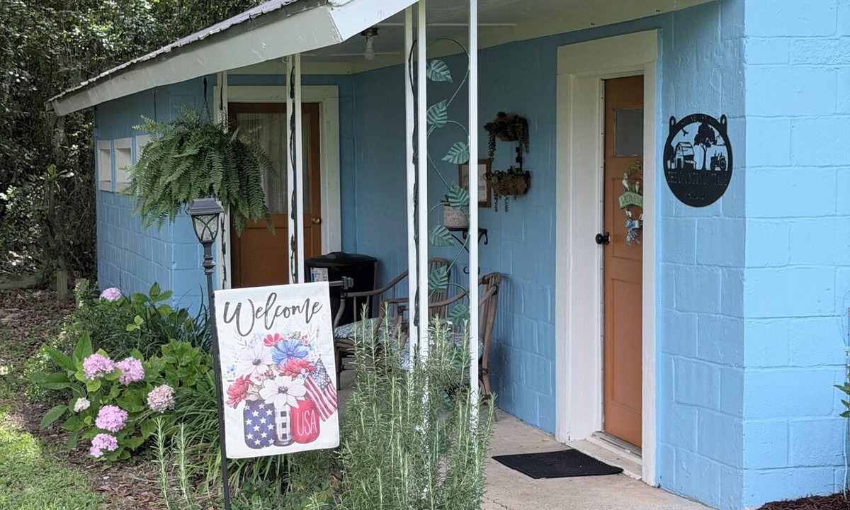 Havana Cottage | Country Cottage+ Pool just outside Tallahassee. 1-6 mos Available August