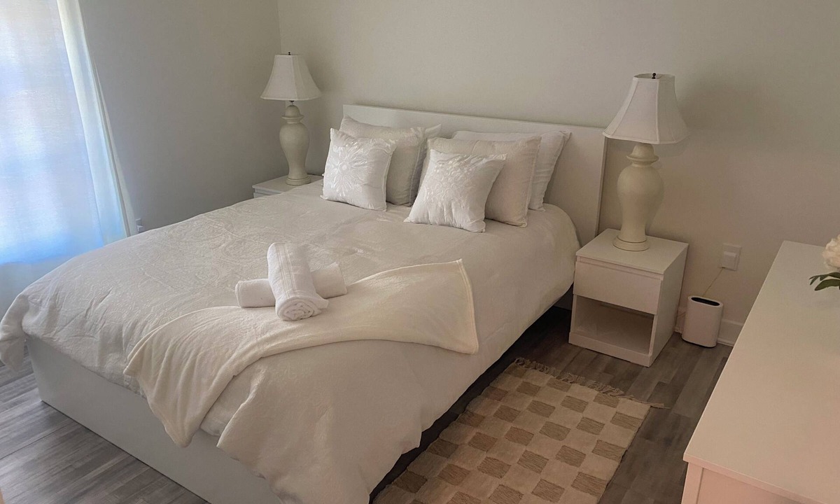 Port Charlotte Apartment | Cozy 1-bedroom apartment in peaceful Port Charlotte with AC. Close to amenities.