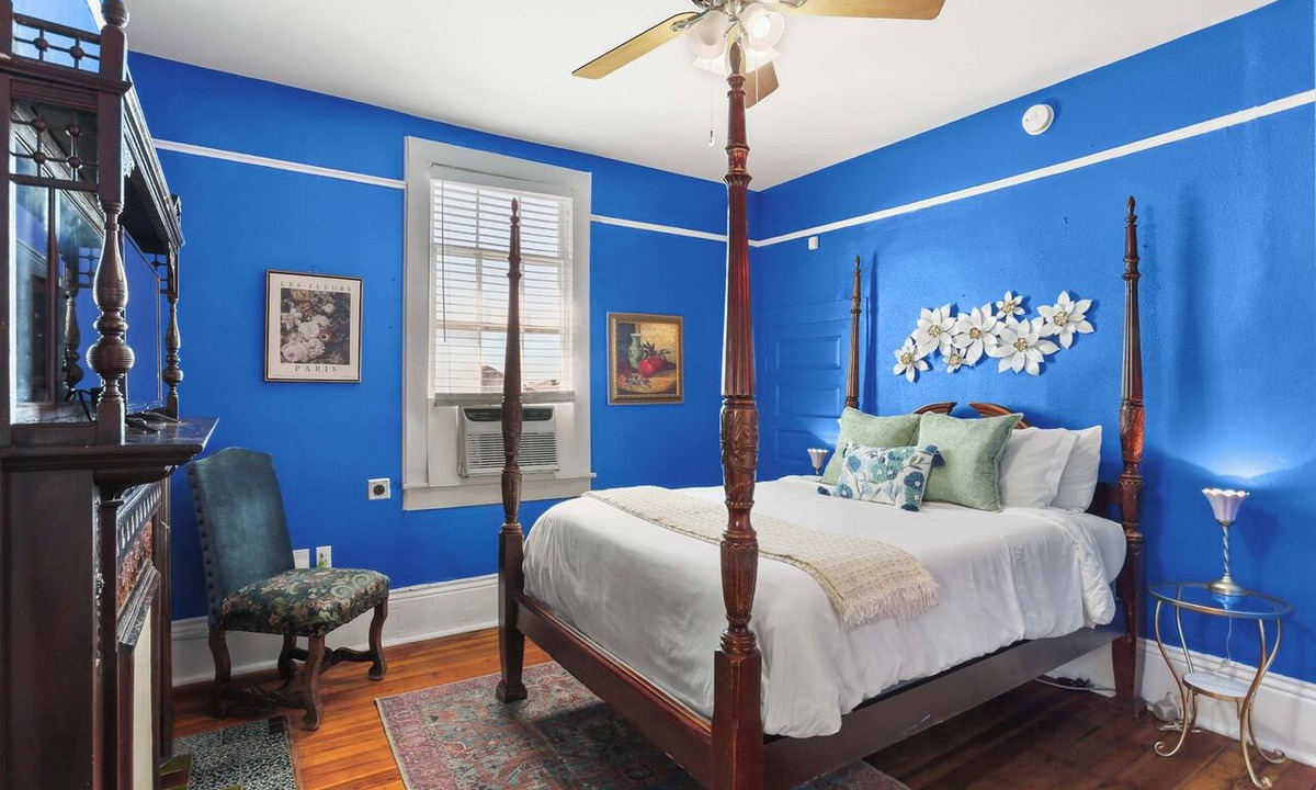 Mid-City Apartment | Cozy 1 Bedroom located in the Heart of Mid-City