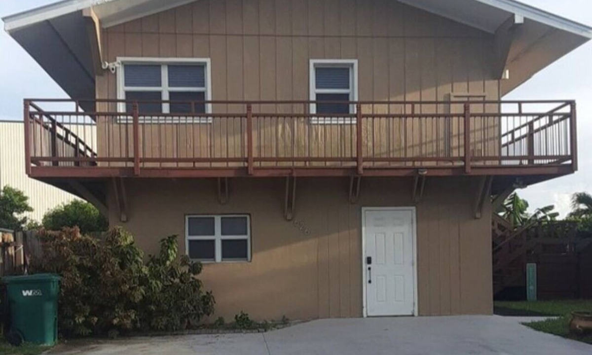 Naples Cottage | Cozy 2-bedroom Waterfront Cottage in Beautiful Marco Island!