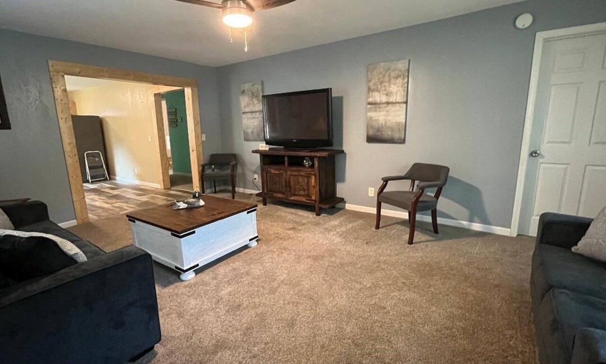 Ingalls House | Cozy 3-bedroom house in Crossett with cool AC and must have amenities