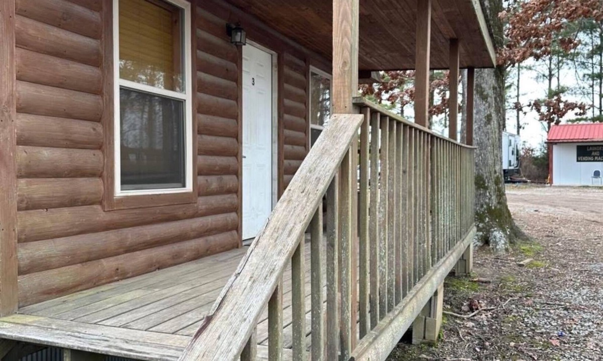 Tichnor Cabin | Cozy Cabin #3 Near Lake Merrisach in Tichnor AR