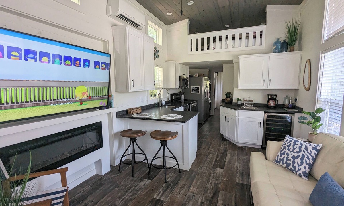 Freeport Cottage | Cozy Cottage on Black Creek near 30A with water views