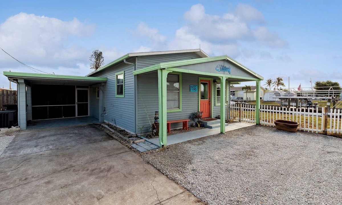 Flamingo Bay Cottage | Cozy Cottage with BBQ Area and Modern Amenities in Saint James City, Florida