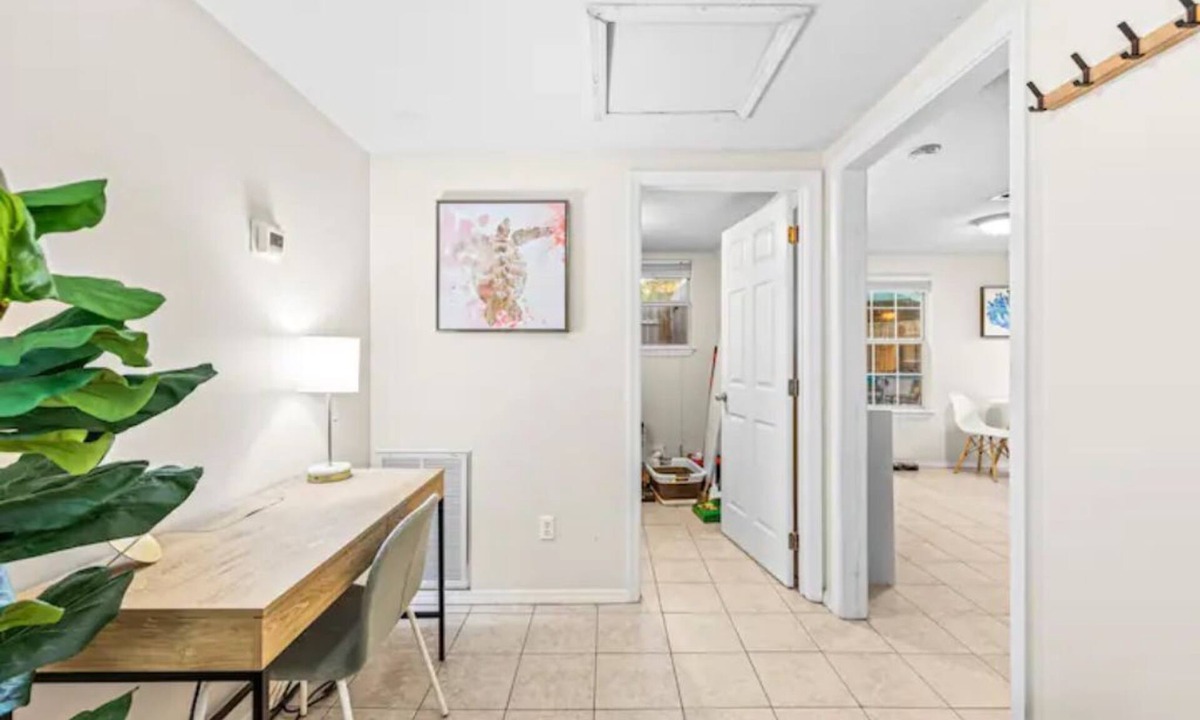 Niceville House | Cozy dog-friendly stay near white sandy beaches!