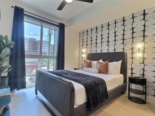 Five Points South Apartment | Cozy Downtown Spot, Gym, 5 min to Hospital) for field
