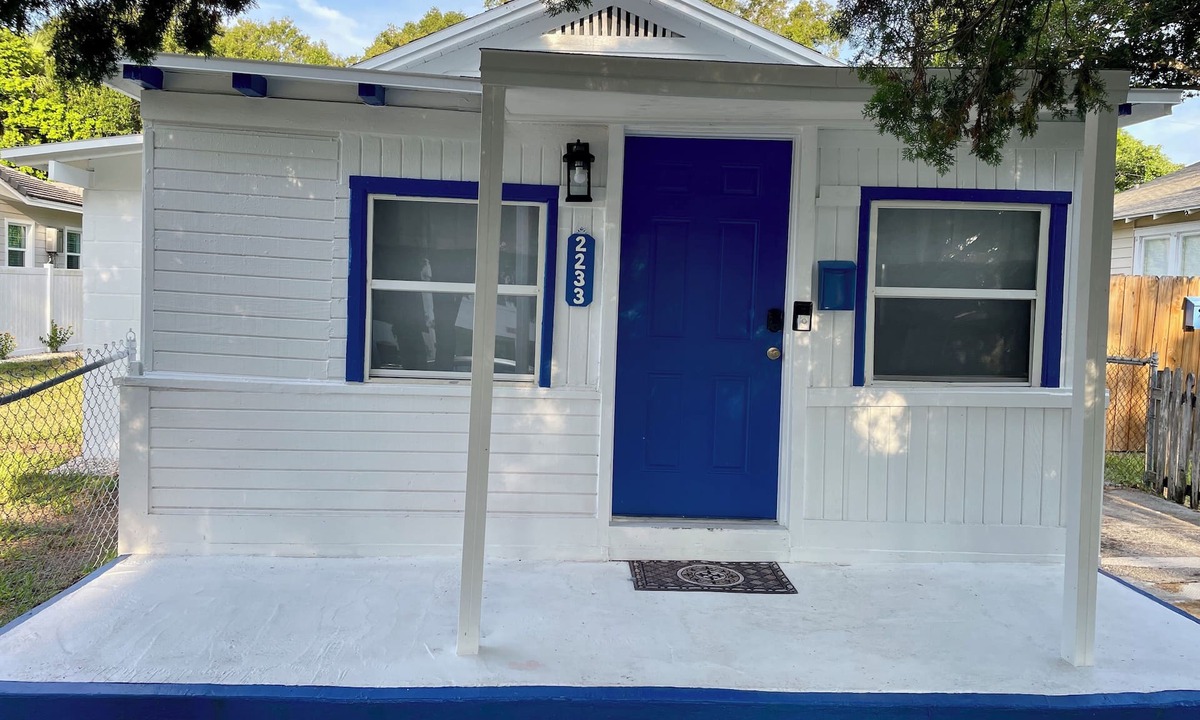 Bayview House | Cozy house in awesome Gulfport Florida near downtown St. Petersburg