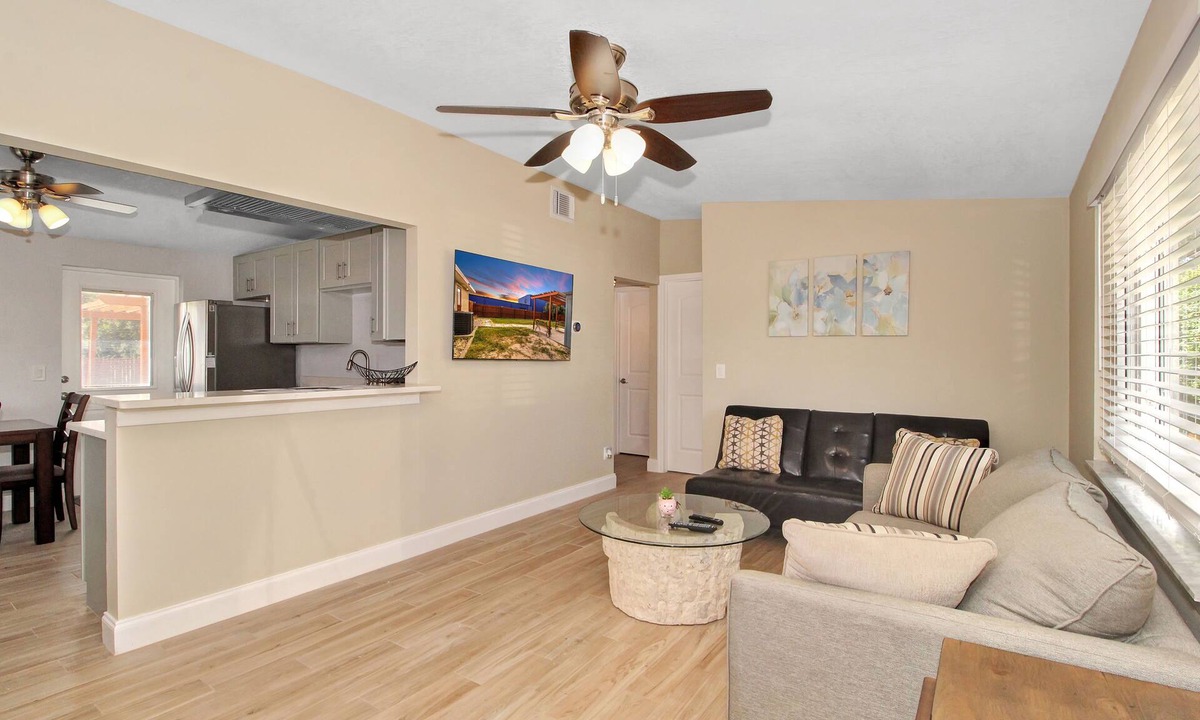 Crystal Beach House | Crystal Beach Monthly Special Military & Veteran Discounts