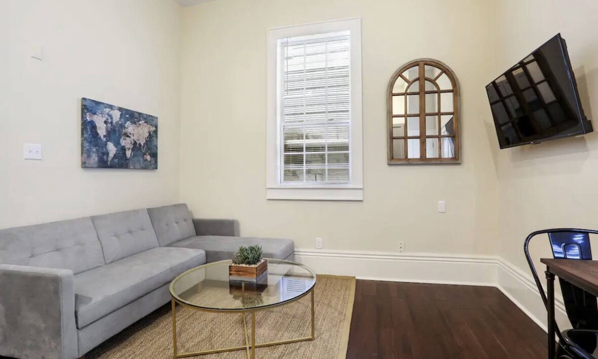 Seventh Ward Apartment | Cute centrally located 1bed 1bath walk to French Q, Bourbon St & Jazz venues