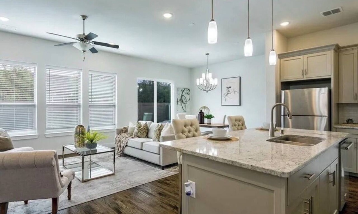 Vickery Meadow House | Dallas 3Bdrm 2.5 bath Townhouse in the Heart of Dallas, Tx.