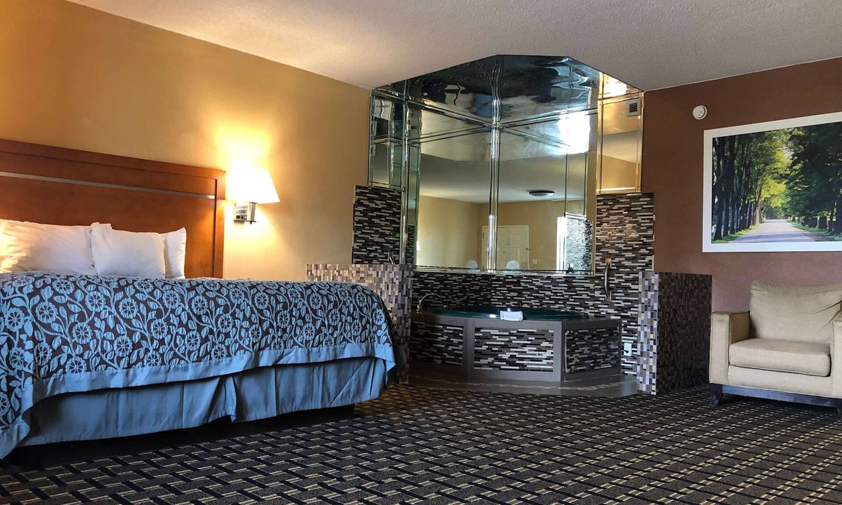 Columbus Hotel | Days Inn by Wyndham Columbus