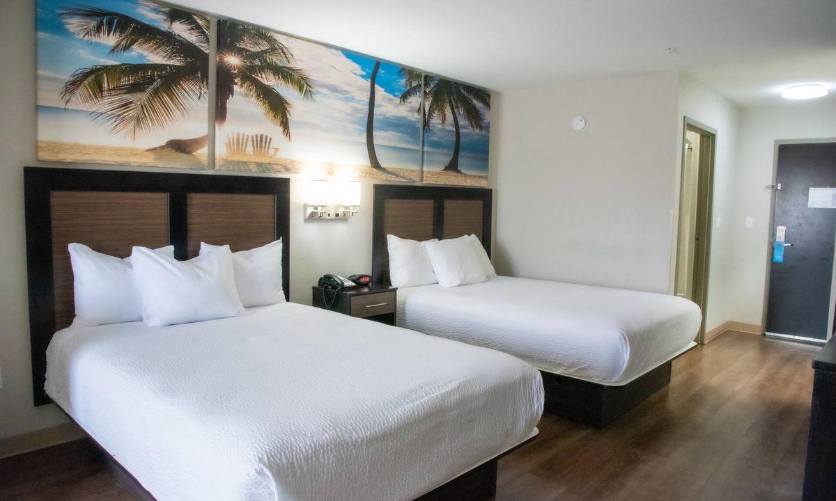 Days Inn | Callaway