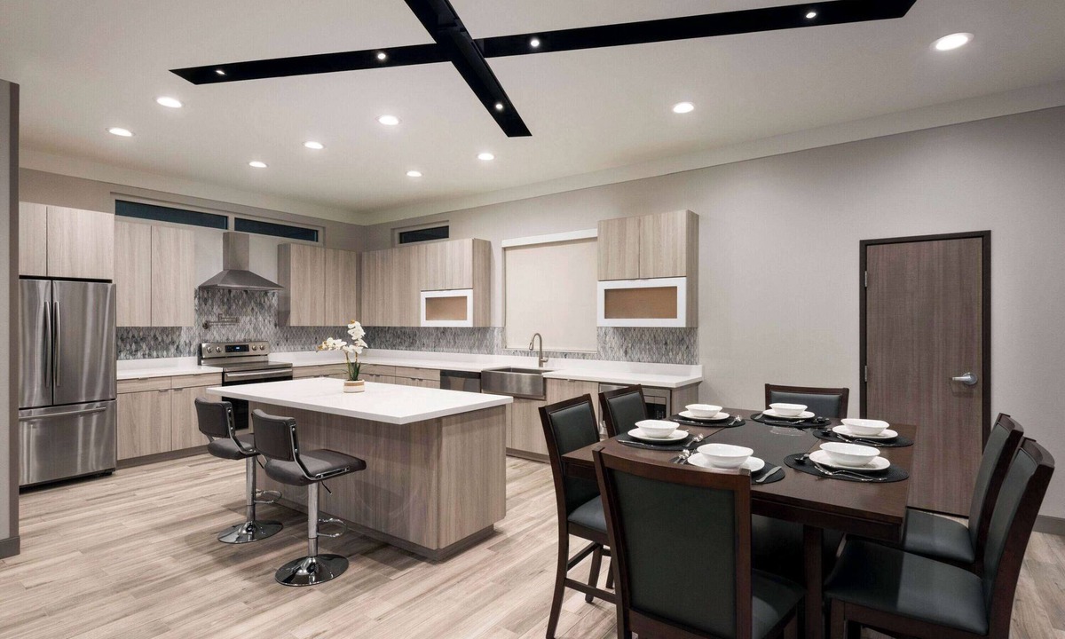 Beaumont Hotel | Days Inn & Suites by Wyndham Beaumont West/I-10 & Walden