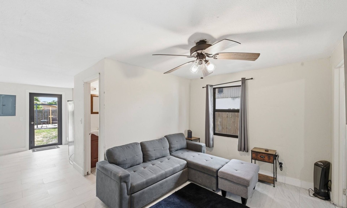 Riviera Beach House | Delightful 3-bedroom house with AC in West Palm Beach