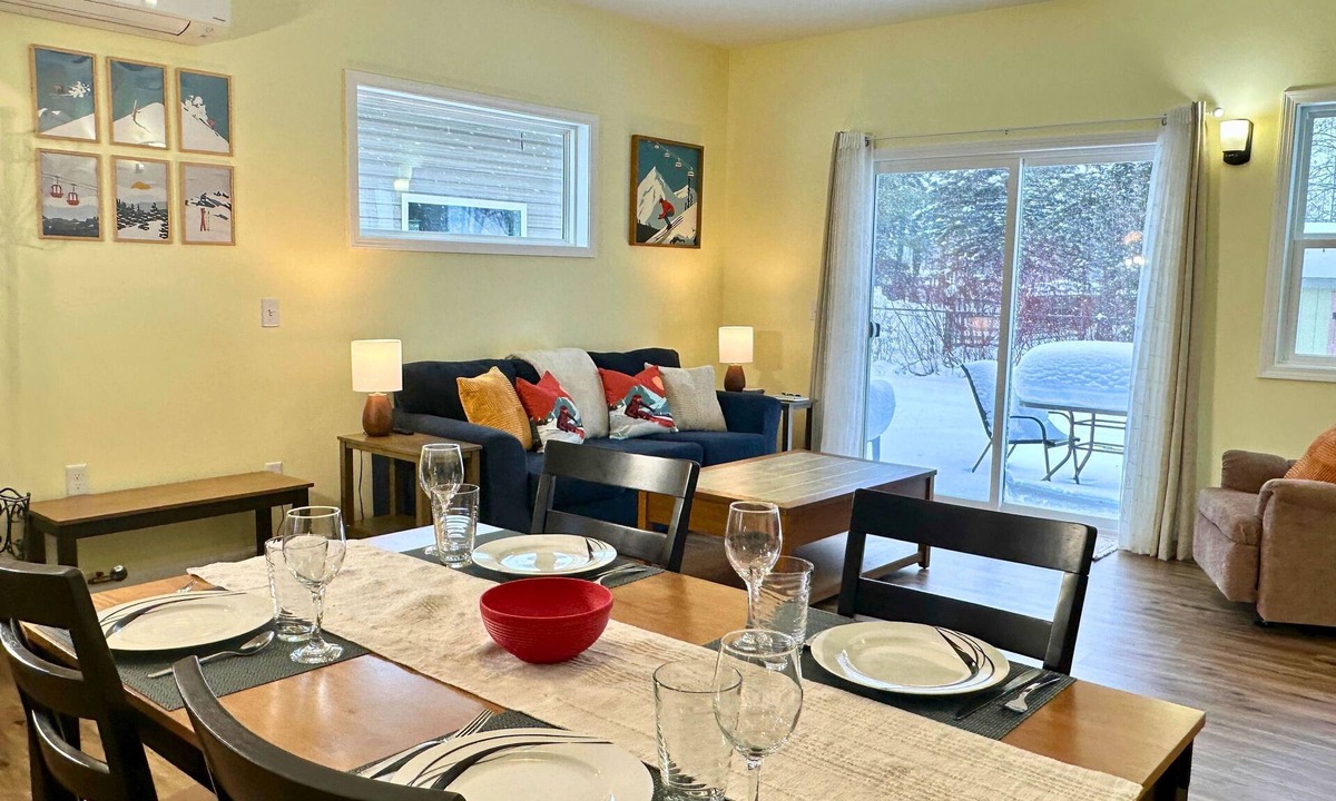 Cadillac Cottage | Destination Leisure – Cottage B, 2BR Next to Mitchell State Park Campground