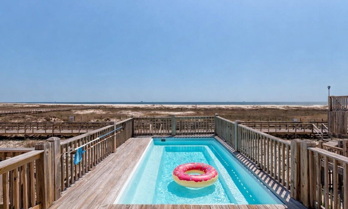 Dauphin Island House | DI Nest | Opening August 15. Beachfront, pool, pets, clean.
