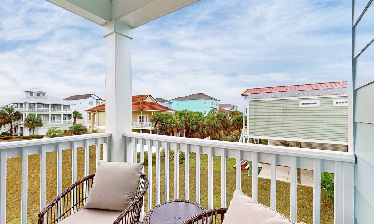 Navarre Beach House | Dog-friendly house near the beach, balconies, washer&dryer, & cable