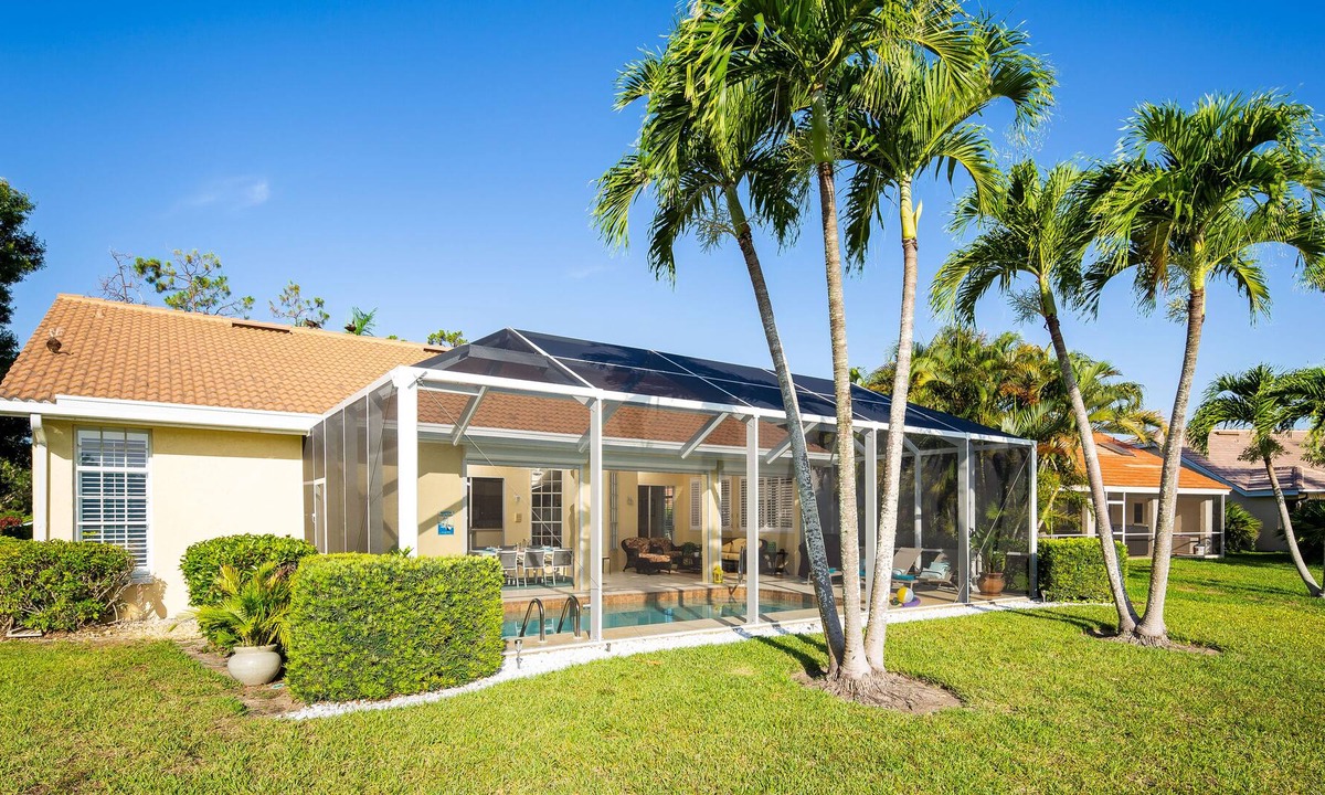 Crown Pointe House | Dog-friendly, lake-view home in beautiful Crown Pointe with private pool & W/D
