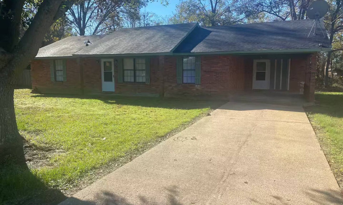 Tutwiler House | Dollie’s Cove, A Veteran owned Hospitality Service Mississippi
