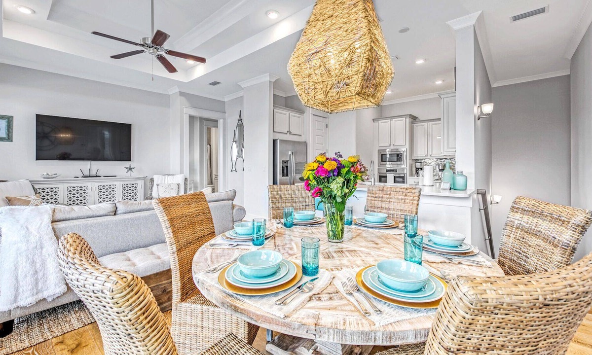 Panama City Beach House | DRIFTING SOUTH- 2 BDRM Townhome With Beach Cruisers & Close To Pool!