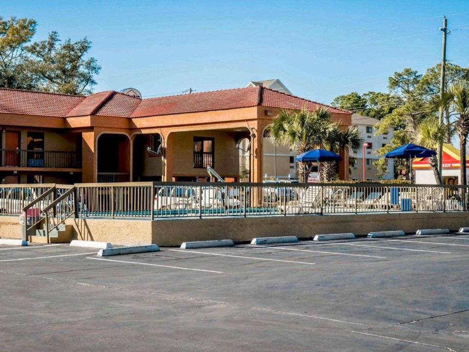 Bay VIew Addition Cabin | Econo Lodge Panama City St Andrews