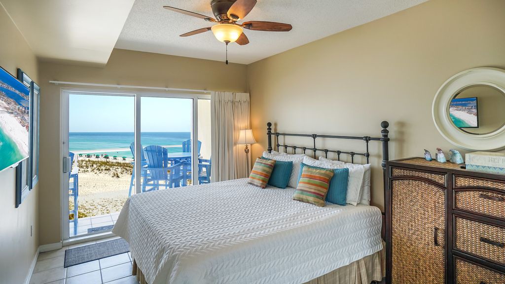 Villa Primera Apartment | EI-0301 Emerald Isle 3B Condo - Gulf Front!