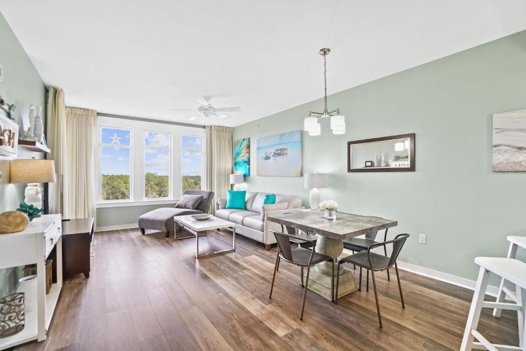 Destin House | Elation at Baytowne Wharf by Panhandle Getaways