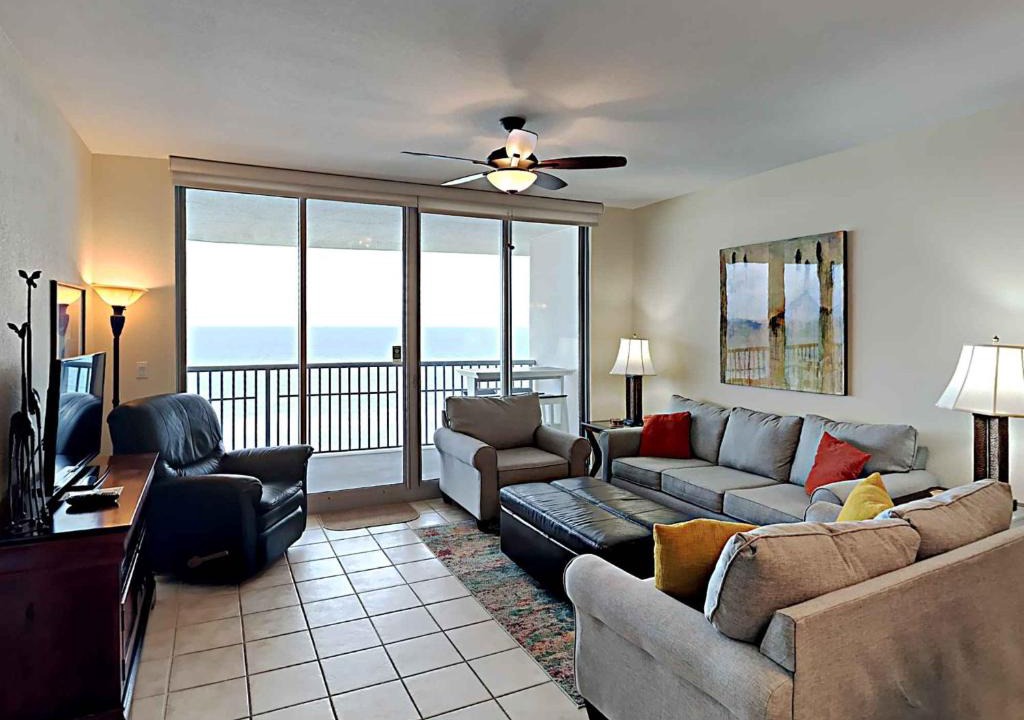 Pensacola Beach Apartment | Emerald Dolphin #1630