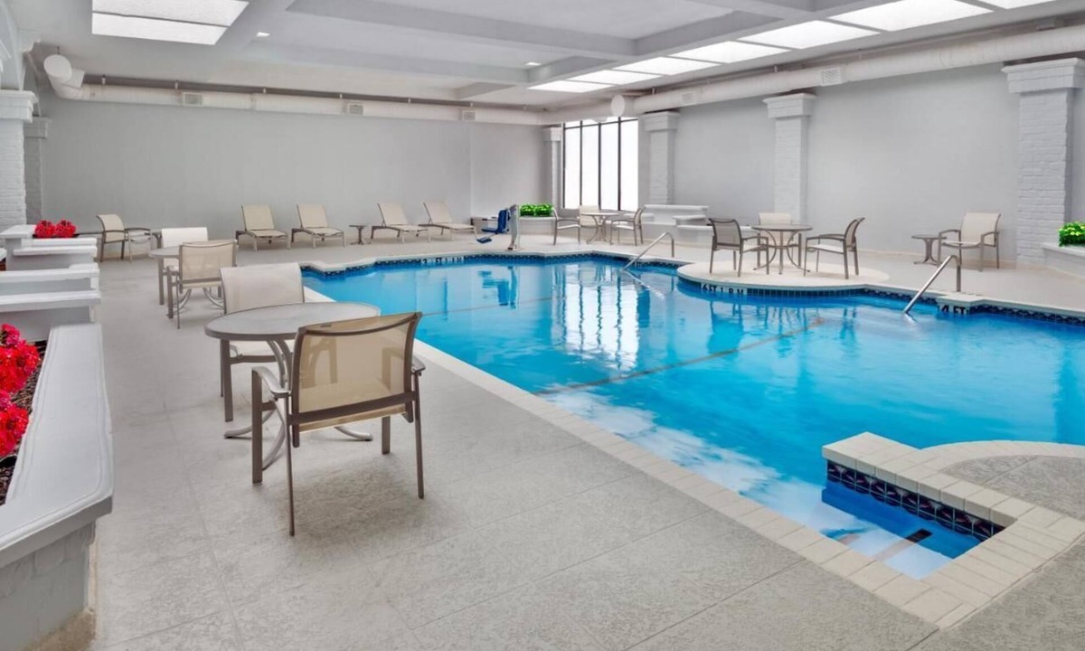 Park Central Hotel | Everything You Need For The Perfect Vacation! 2 Relaxing Units, Indoor Pool!