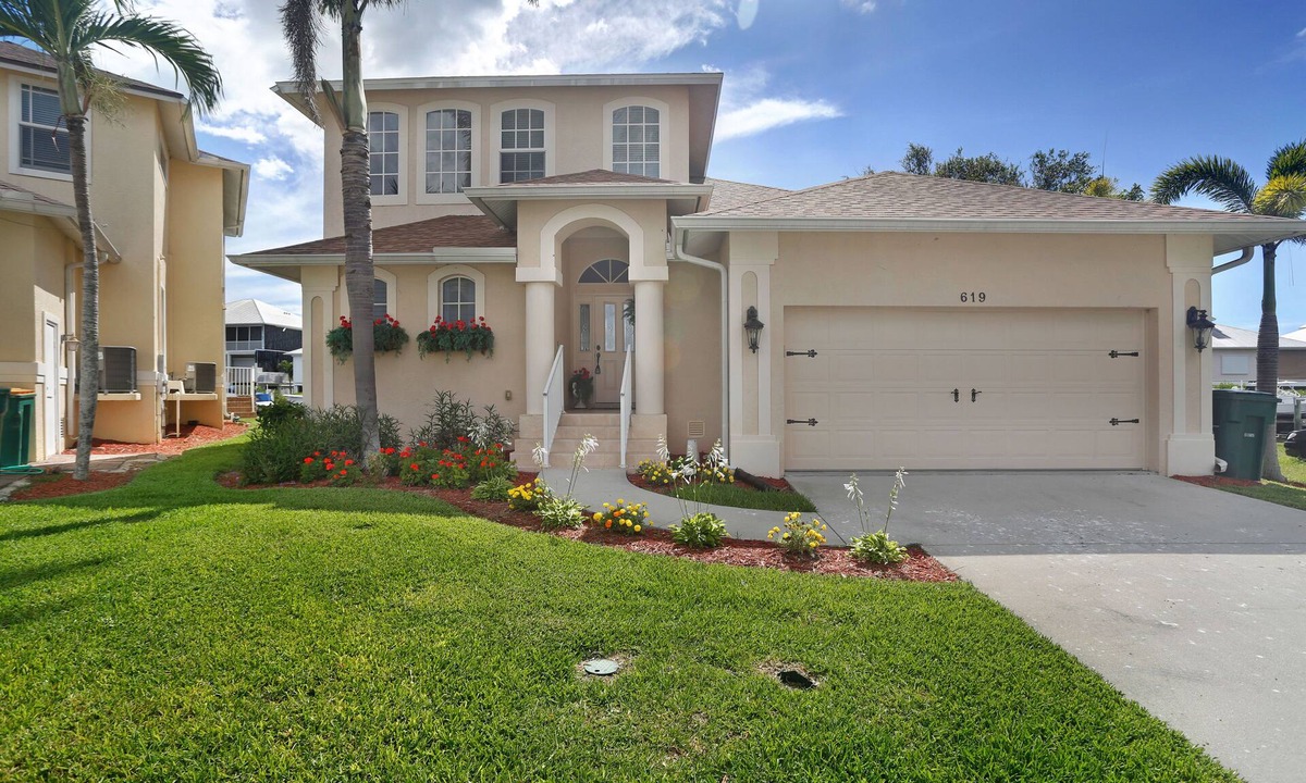 Goodland House | Fall 2023 DISCOUNTS! Quiet fishing village, close to Naples or Marco Island!