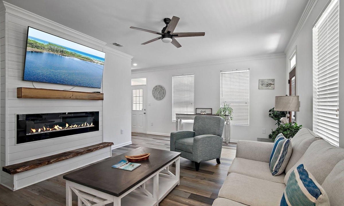 Emerald Waters Village House | Fall Availability! Walk to the Beach! Low-Speed Vehicle! 2 Community Pools!