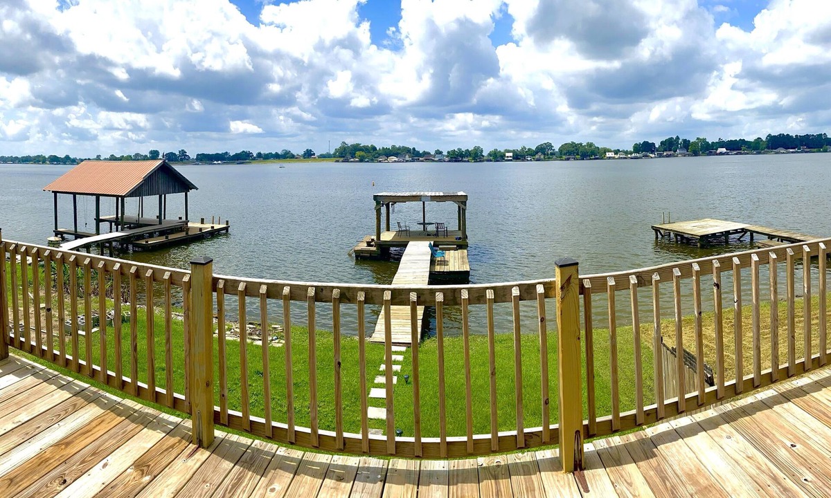 Jarreau House | False River Waterfront property