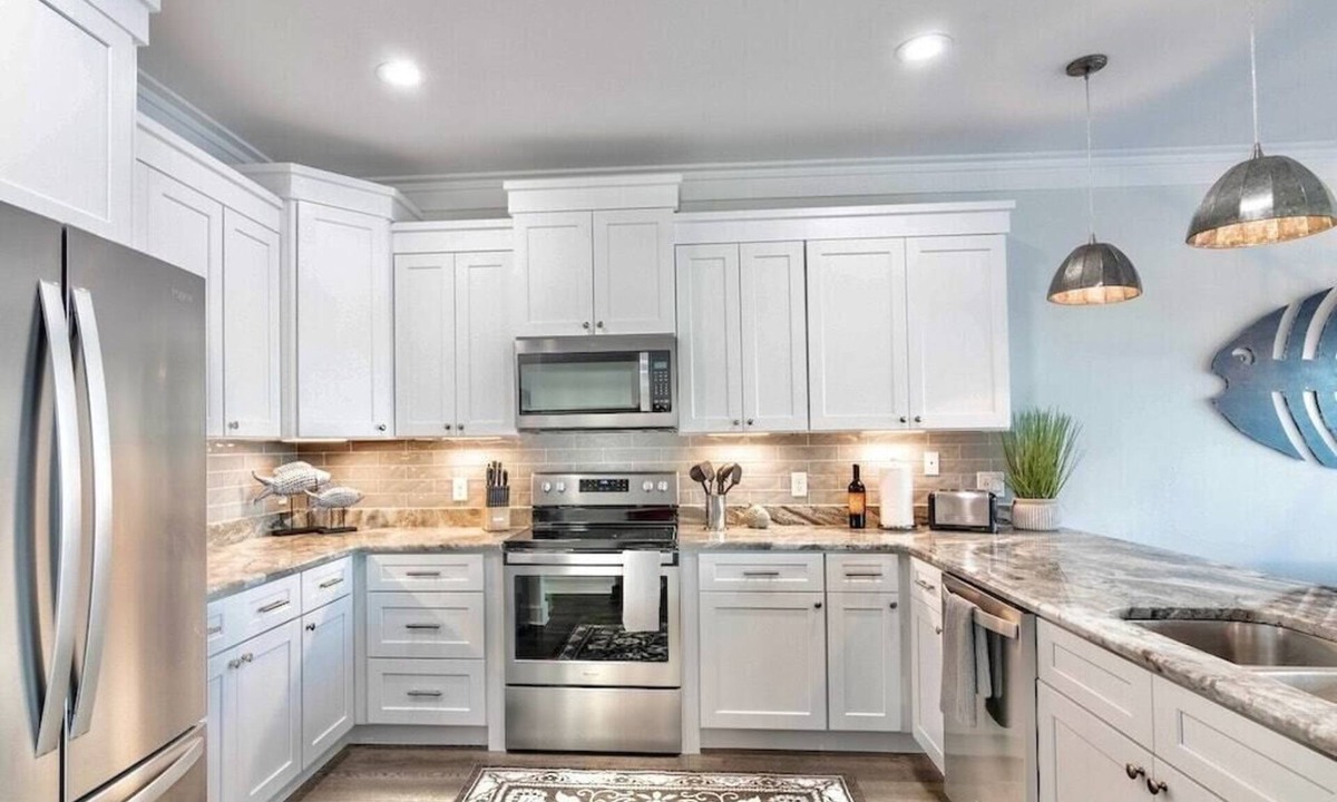 Riviera Beach House | Family Beach House with Gulf, Pool & Lake Views - 21yo & UP