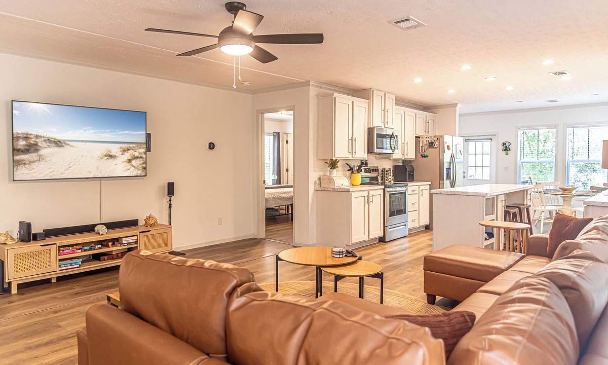 Gulf Shores House | Family & Dog Friendly -Fenced Yard - Minutes to Gulf Beaches