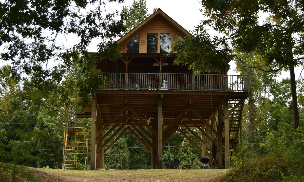 Woodville House | family friendly, fishing, duck hunting, water sports or boat riding!